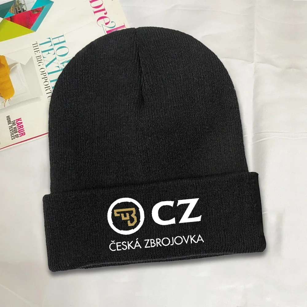2026 New 1pc Ceska Zbrojovka R - Beanie Cuffed Knit reseña y precio